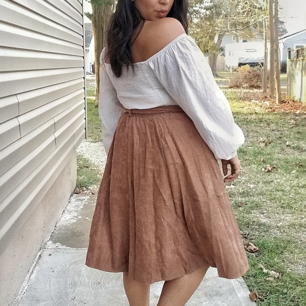 ▪︎FLASH SALE▪︎SWEETEST THING BROWN TAN MIDI SKIRT - Picture 3 of 12